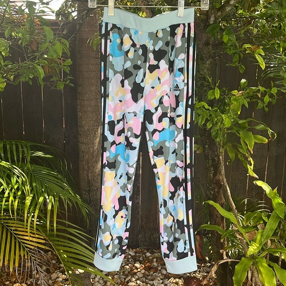 ADIDAS Girls Camo Print Joggers size 10/12 medium - Picture 5 of 12